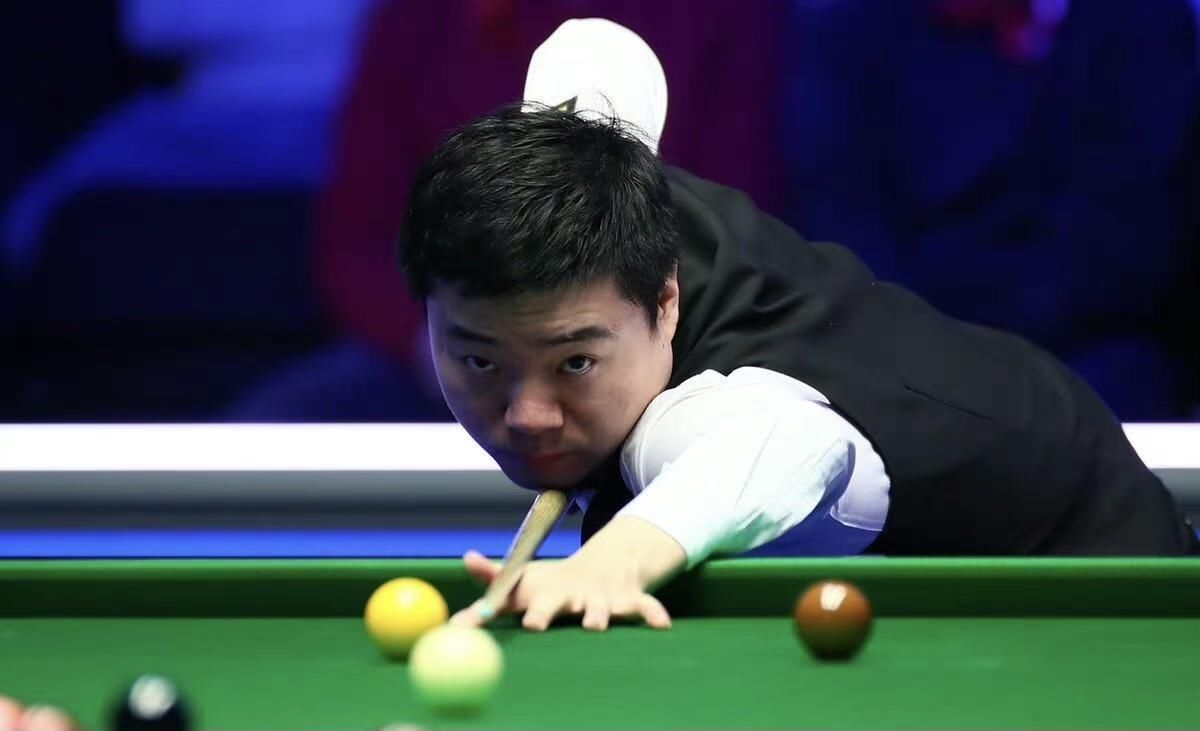 他距离捧起 他距离捧起