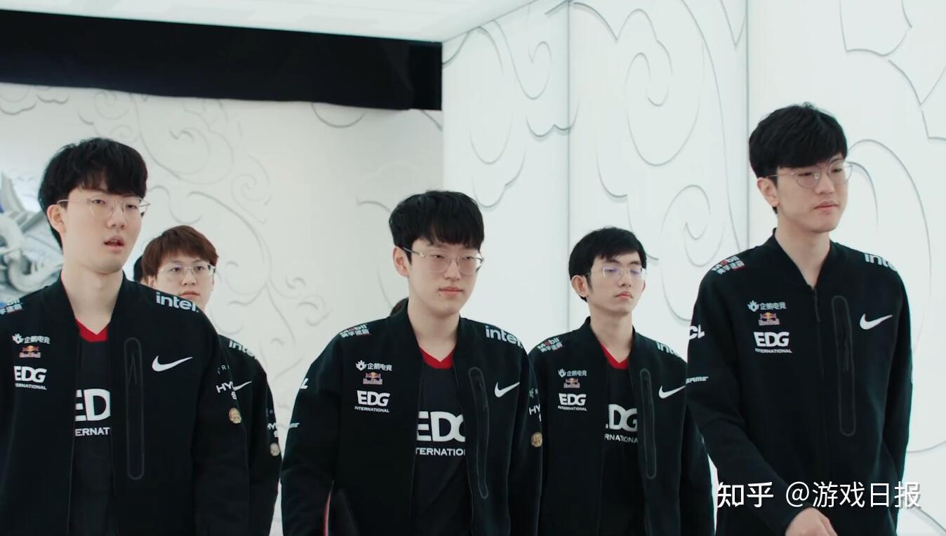 名专业的羽 名专业的羽