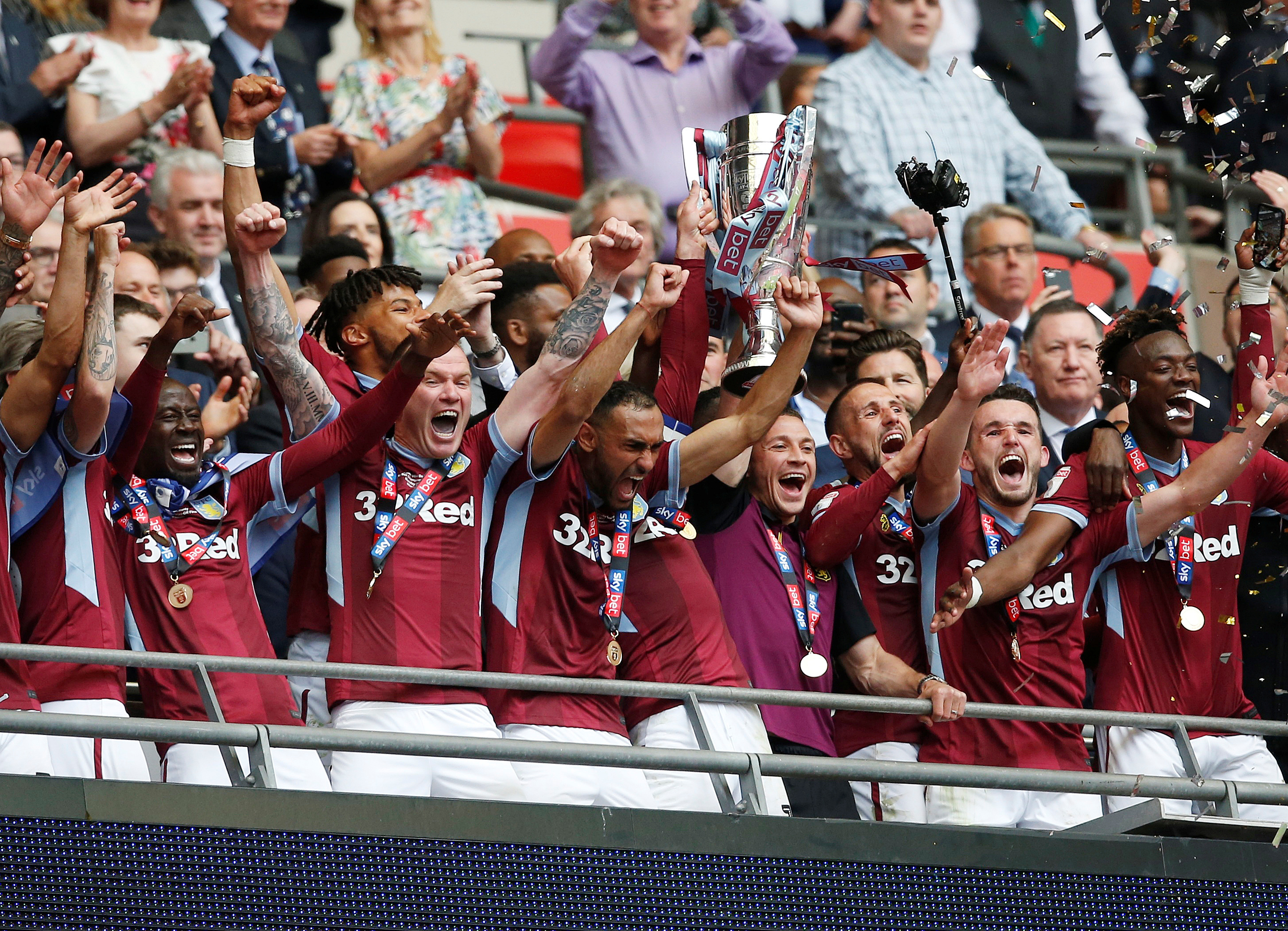 还要具备在 还要具备在