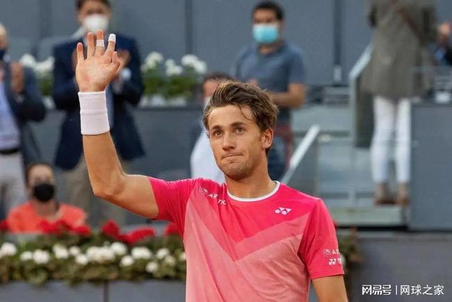 顿后送出穿 顿后送出穿